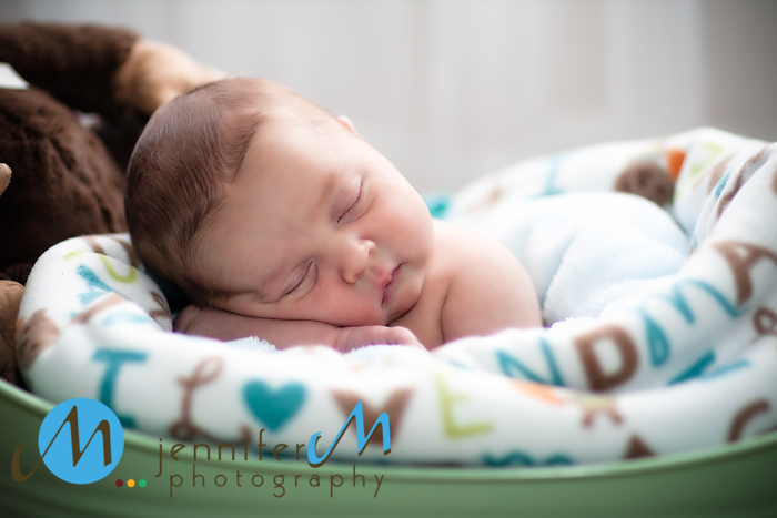 akron newborn photographer