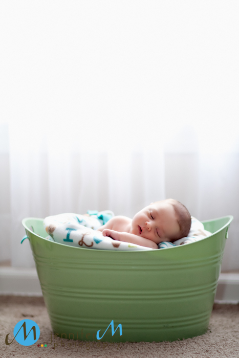 akron newborn photographer