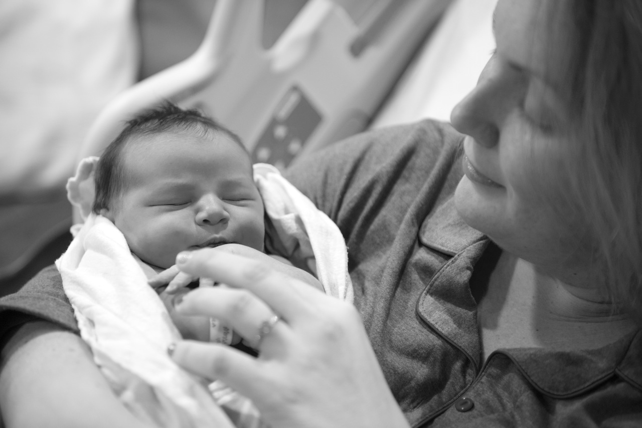 newborn hospital photo, akron ohio