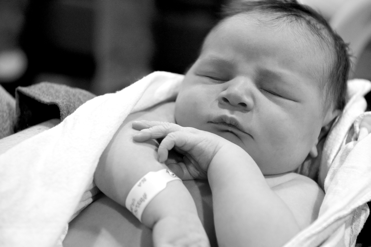 newborn hospital photo, akron ohio