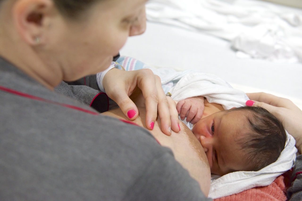 newborn hospital photo, akron ohio