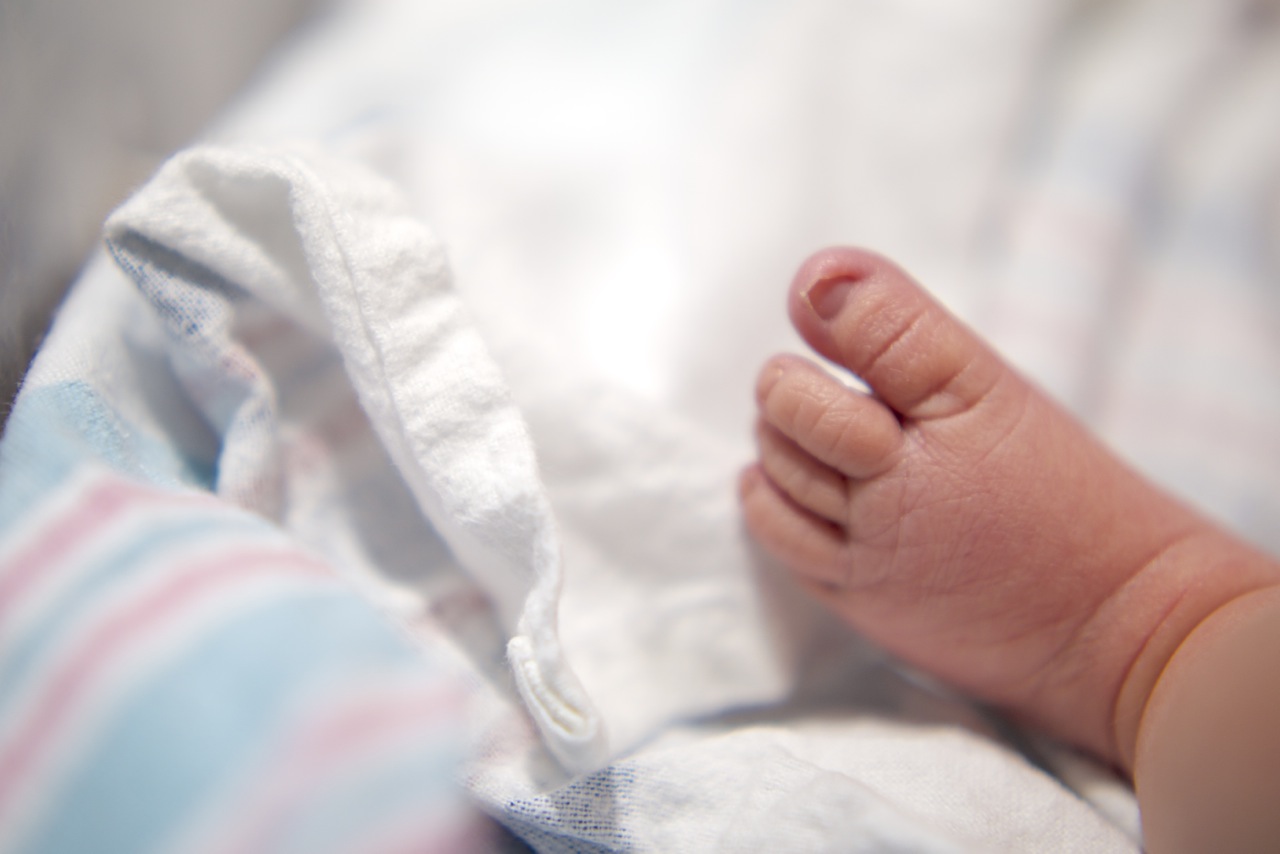 newborn hospital photo, akron ohio