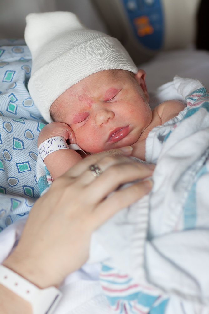 newborn hospital photo